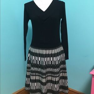 Candies stretch knit dress in EUC!